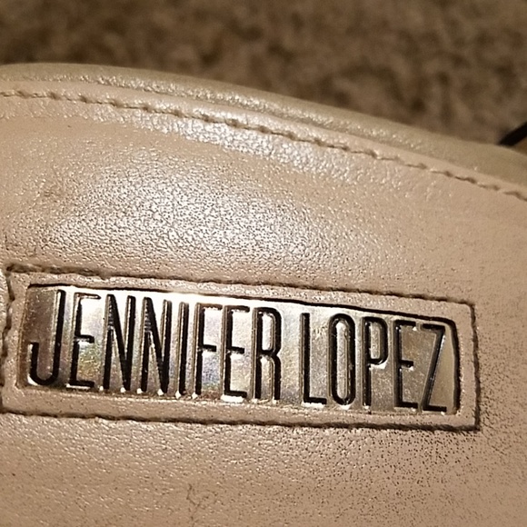 Sandal - Picture 3 of 3